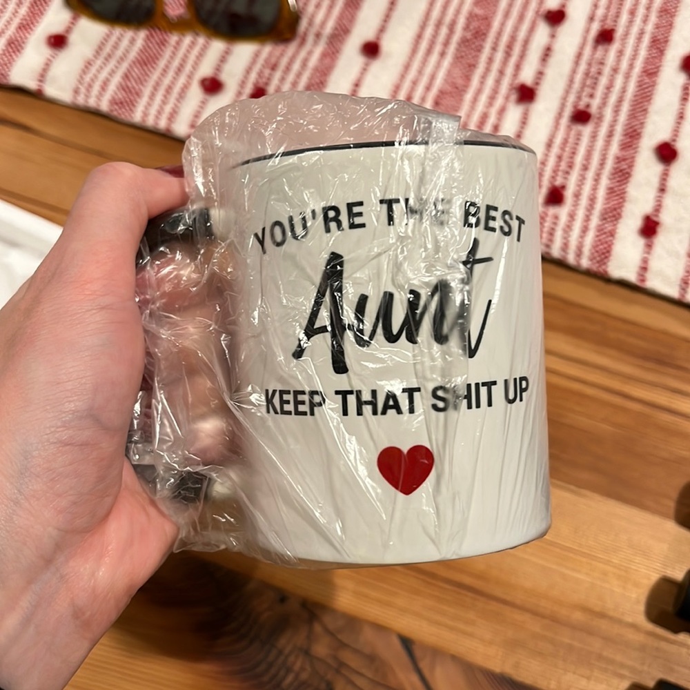 Brand new aunt mug! Still in wrapping!